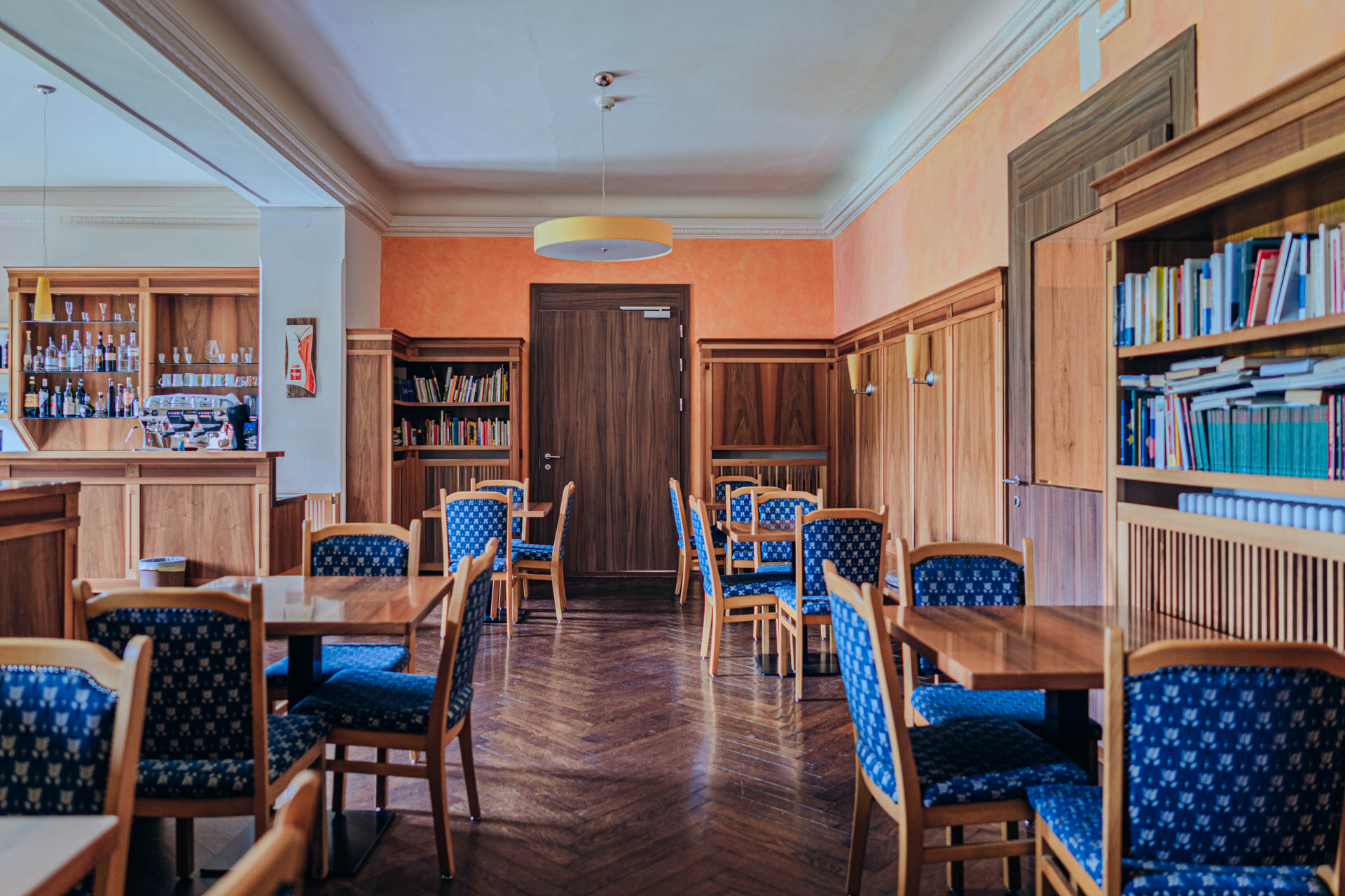 Area bar e lounge interna