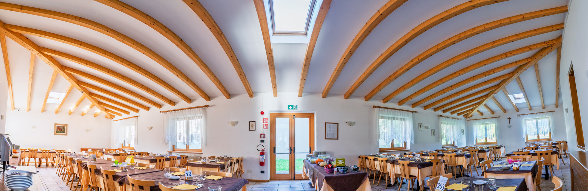 Vista panoramica della sala ristorante